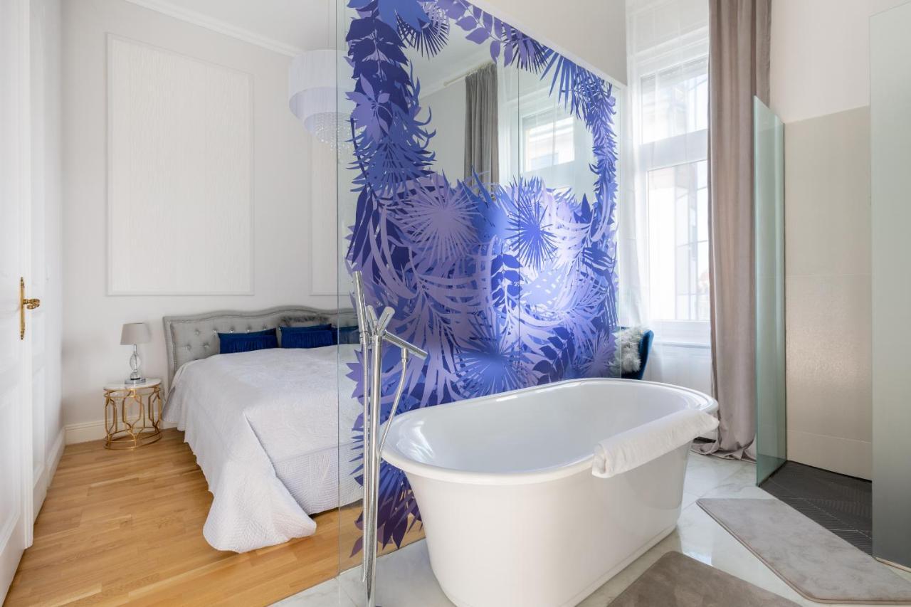 Designer Luxury Home In The Jewish Quarter Budapest Bagian luar foto