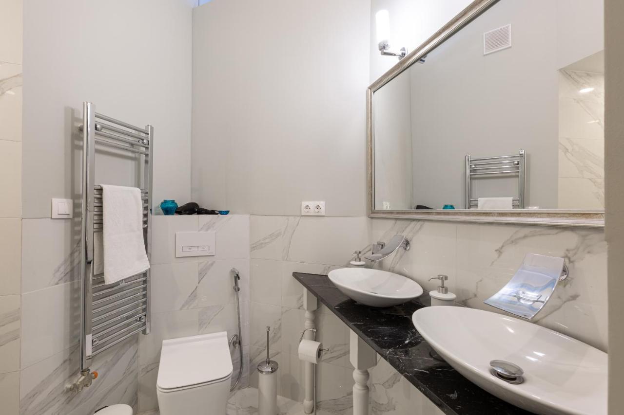 Designer Luxury Home In The Jewish Quarter Budapest Bagian luar foto