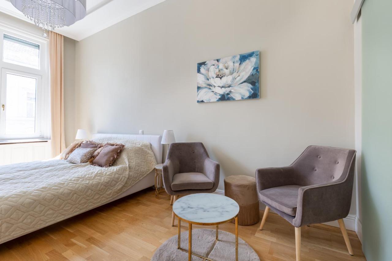 Designer Luxury Home In The Jewish Quarter Budapest Bagian luar foto